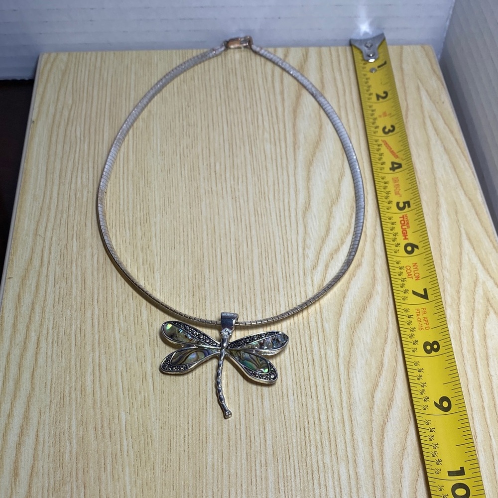 Vintage Dragonfly with Abalone Inlaid Shell Wings Pendant Silver Omega Necklace - Picture 13 of 13